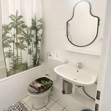 Spacious In Apartment Duisburg